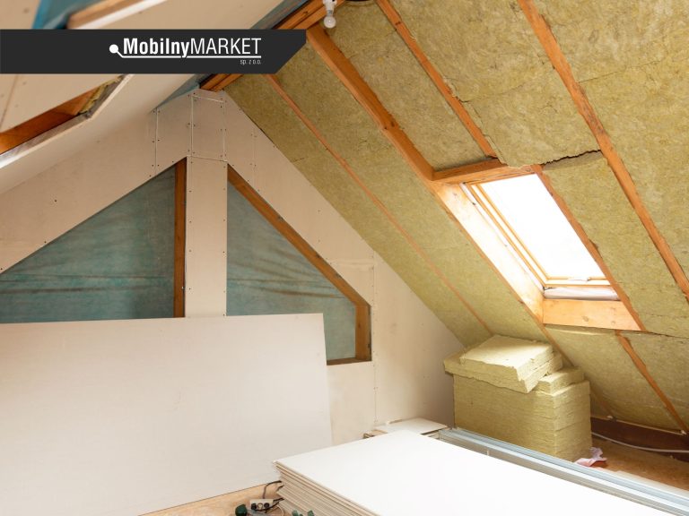 Ile wełny na poddasze? Jaką grubość i rodzaj wybrać?